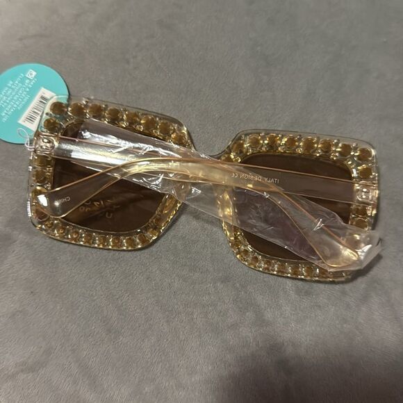 EGO Brown Glamorous Sunglasses with Crystal Details Large Rectangle Frame NWT - Picture 2 of 3